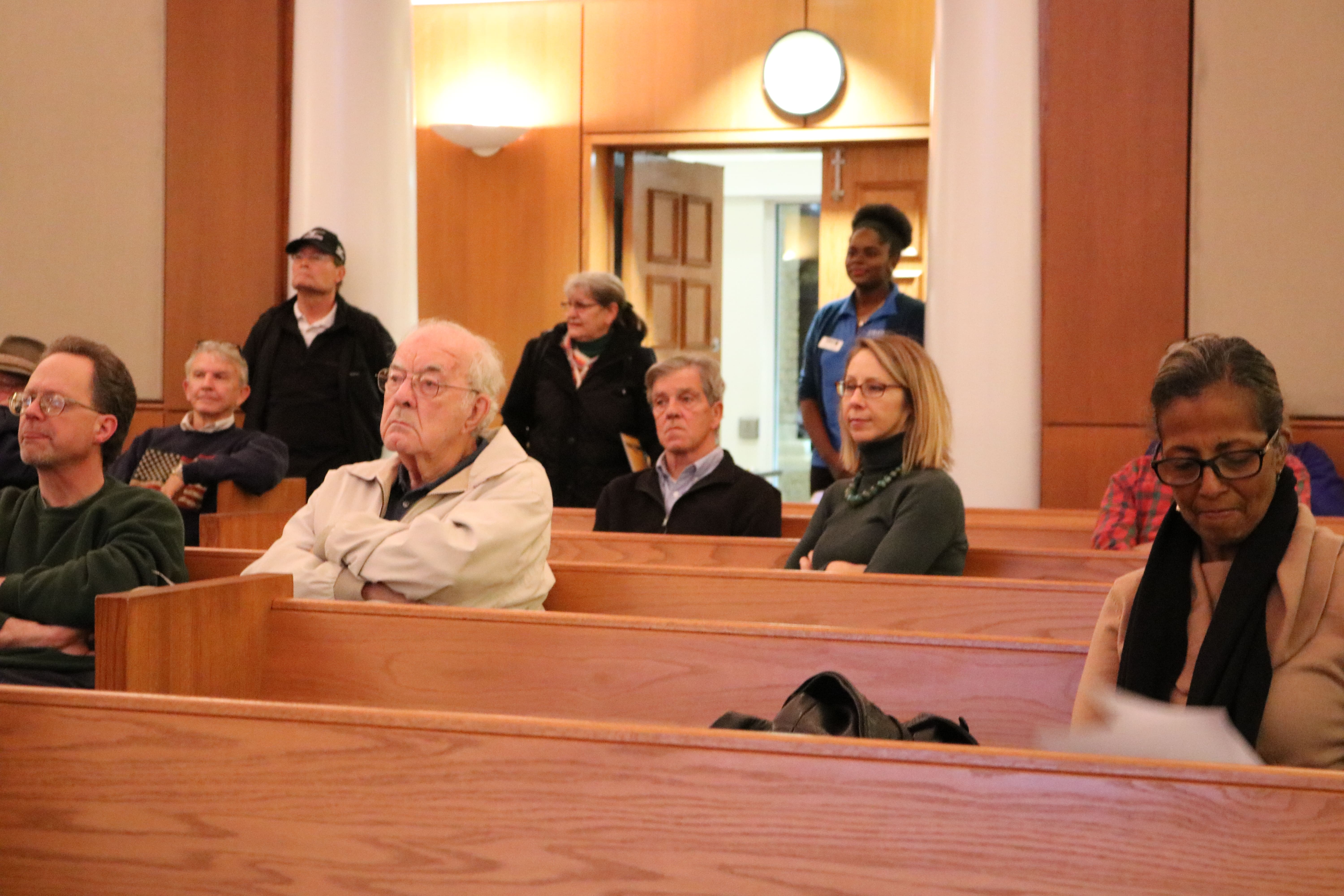 Smyrna residents at town hall meeting on the South Cobb Drive corridor study