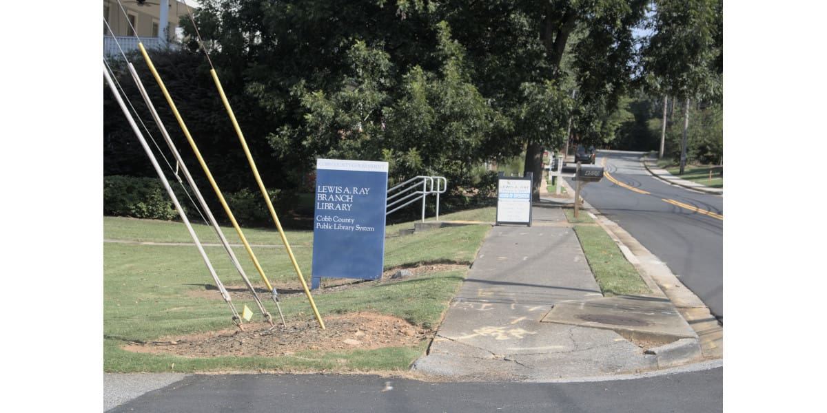 Sign in front of the Lewis Ray Library